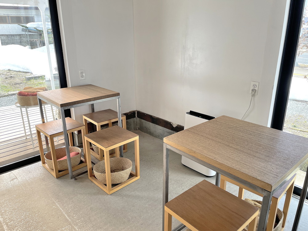 YUKIHIRA COFFEE-テーブル席