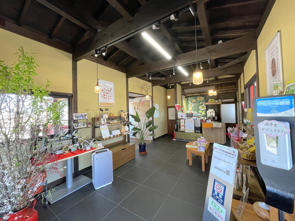 五色屋-店内の様子1