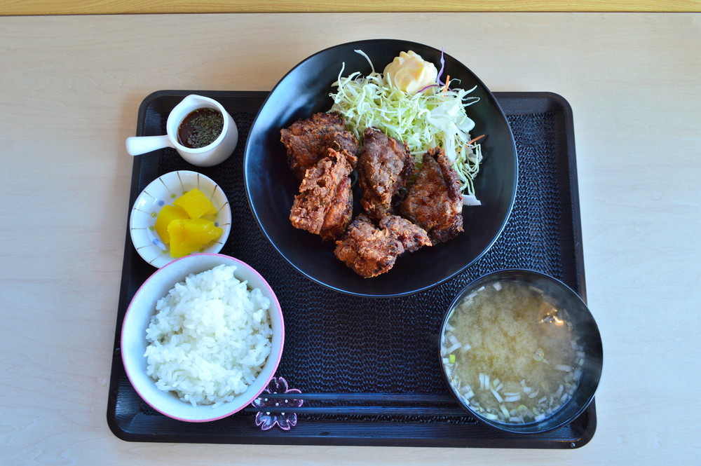 五色屋-食レポ-和ランチ-唐揚げ1