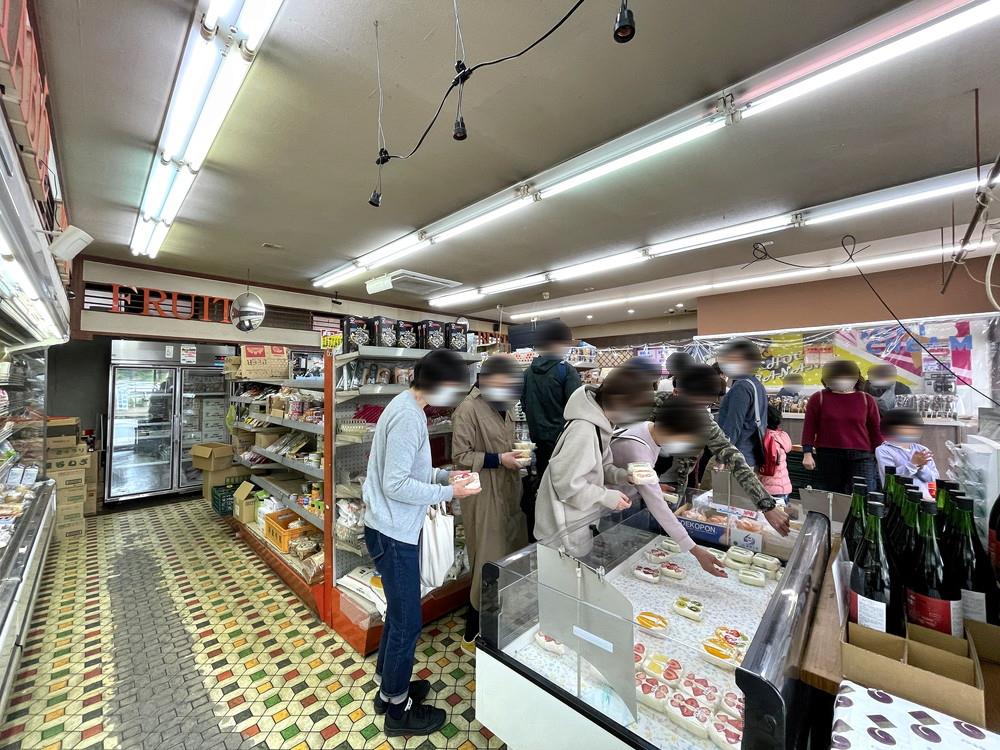 クラッカー-店内の様子1