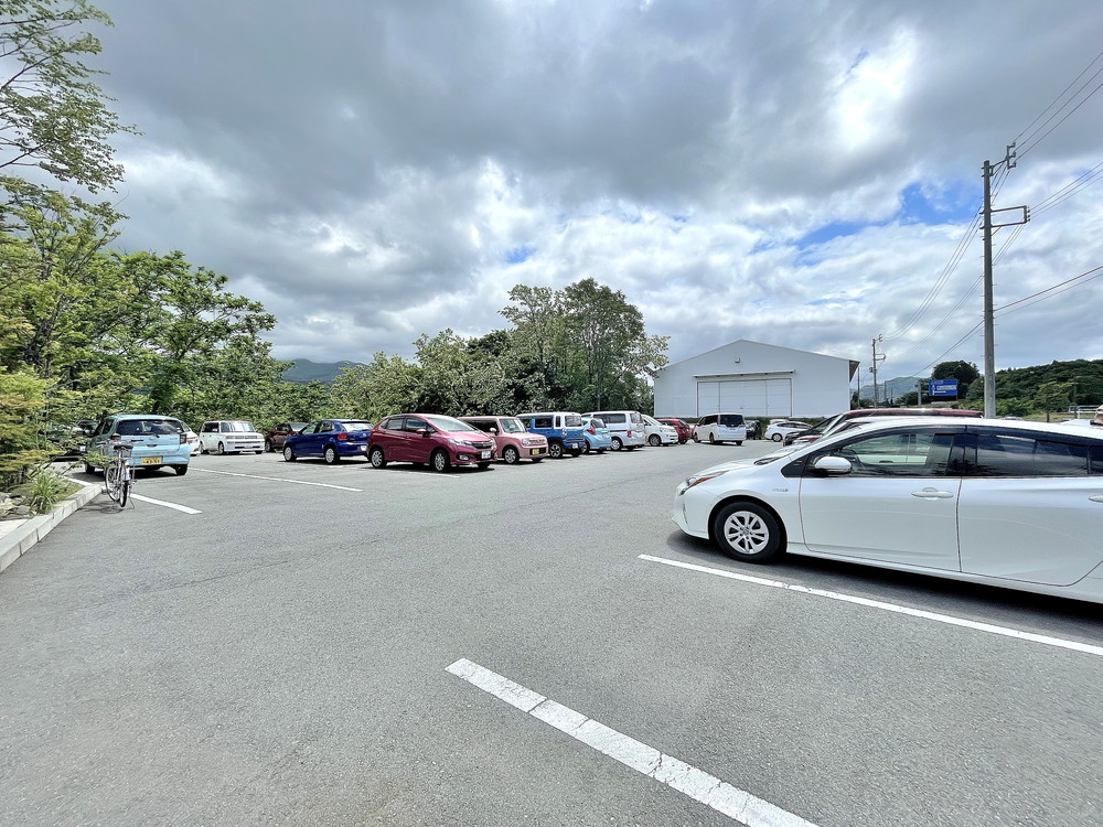 エスカルゴ‐駐車場