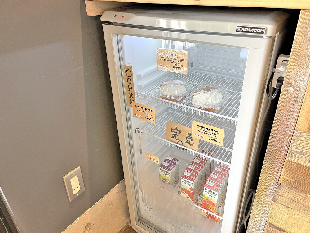 オーバル-店内④