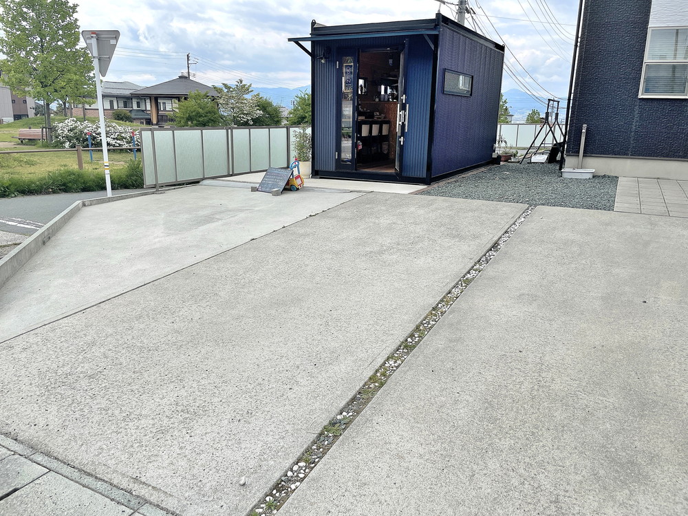 パイル‐駐車場