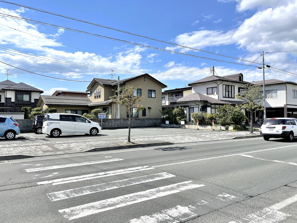 プリンセス-駐車場③