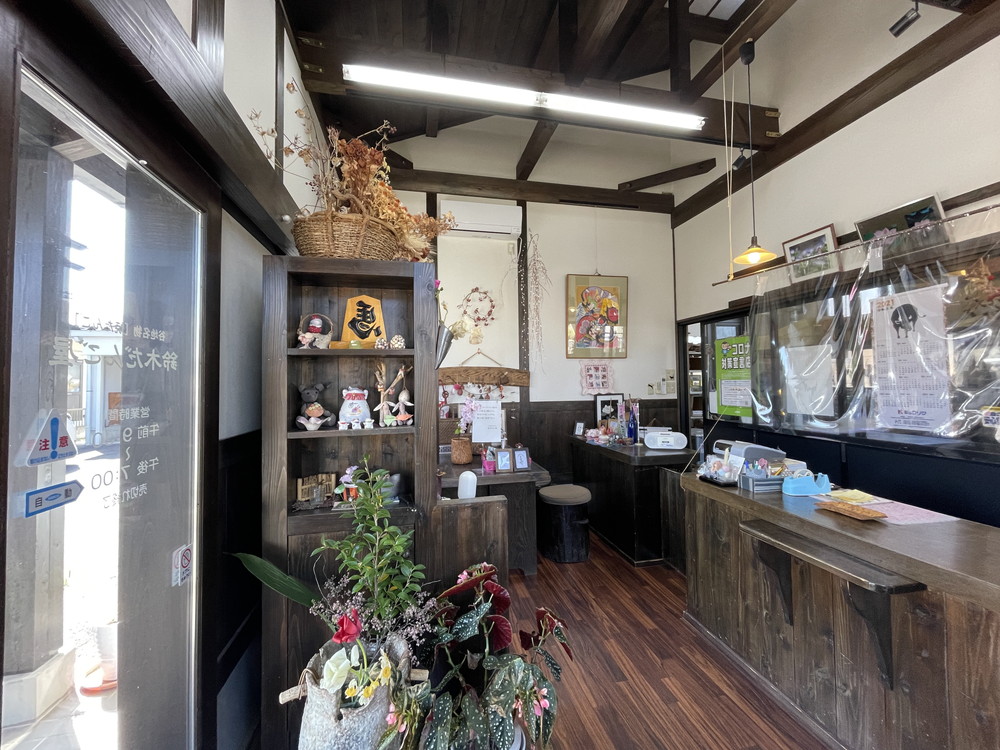鈴木だんご屋店内