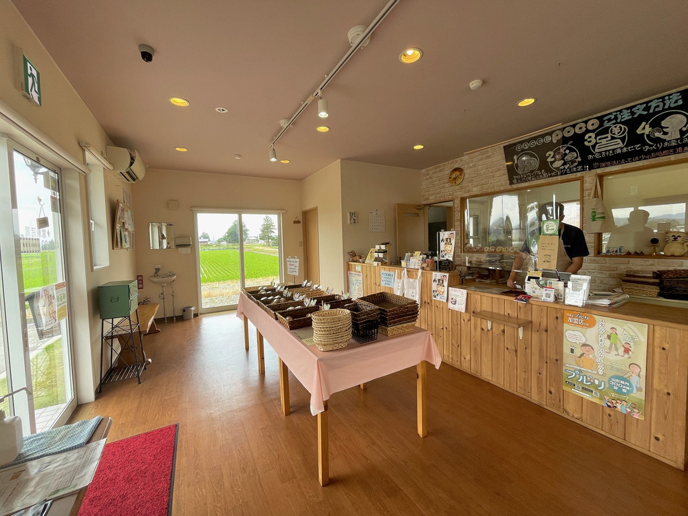 ベーグルポコ-店内の様子1