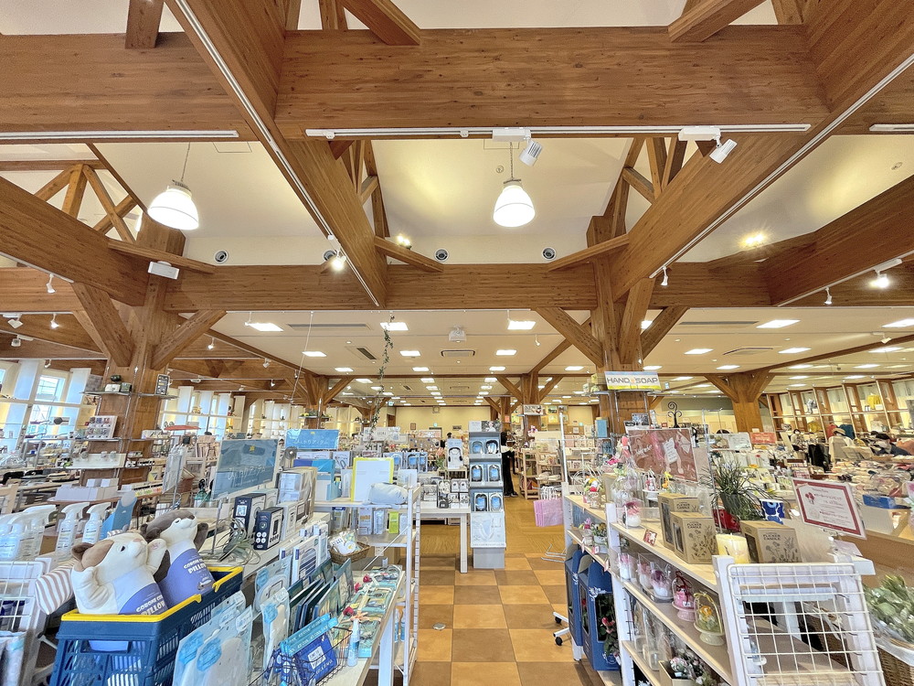 東北珍味-ラ・カーサ店内①