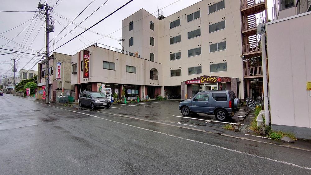 えびそば金行-駐車場1