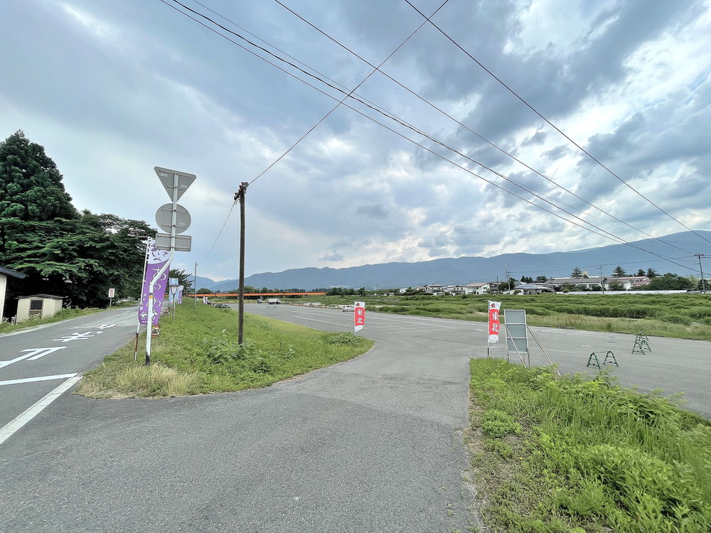あやめ公園-駐車場②