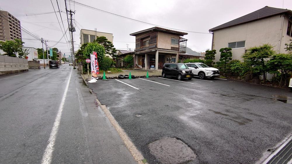 えびそば金行-駐車場2