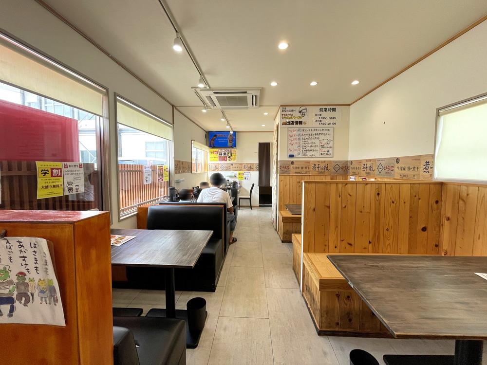 煮干し屋シンチャンラーメン極-店内の様子2