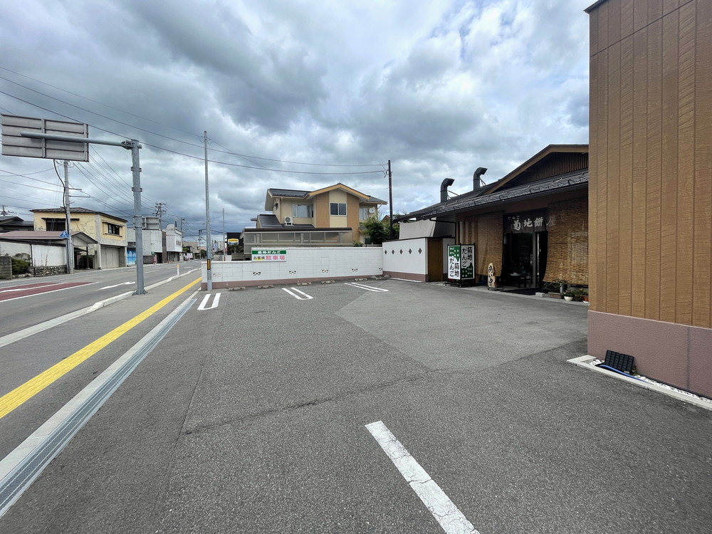 菊池だんご屋-駐車場