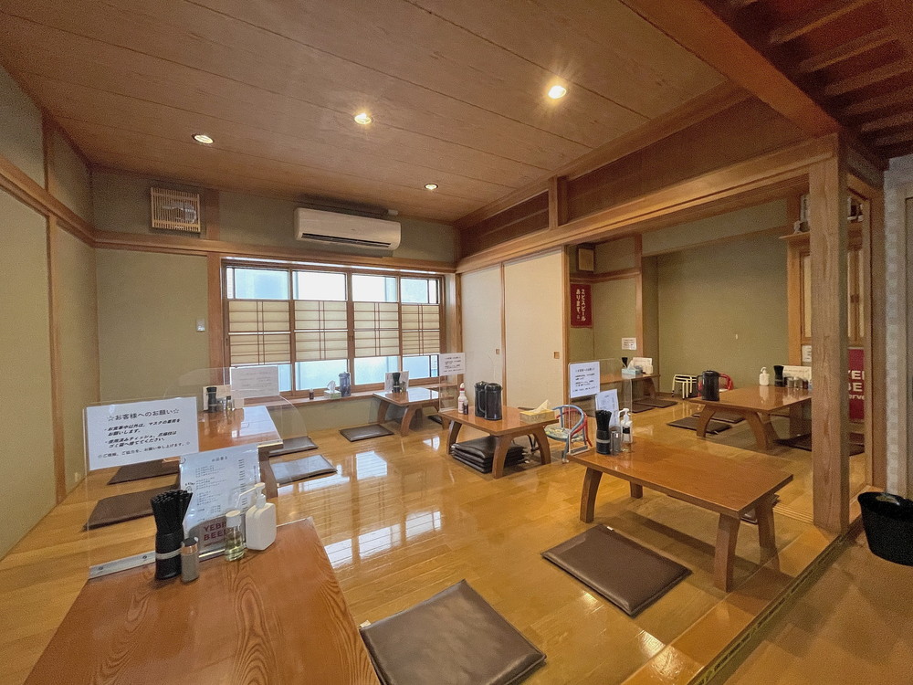 とんとんラーメン-店内の様子2