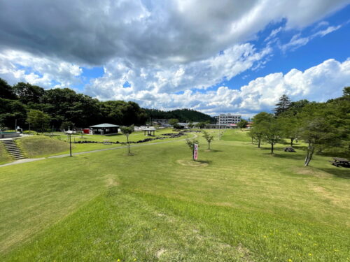 成島ワクワクランド-遊具紹介11-丘からの景色2