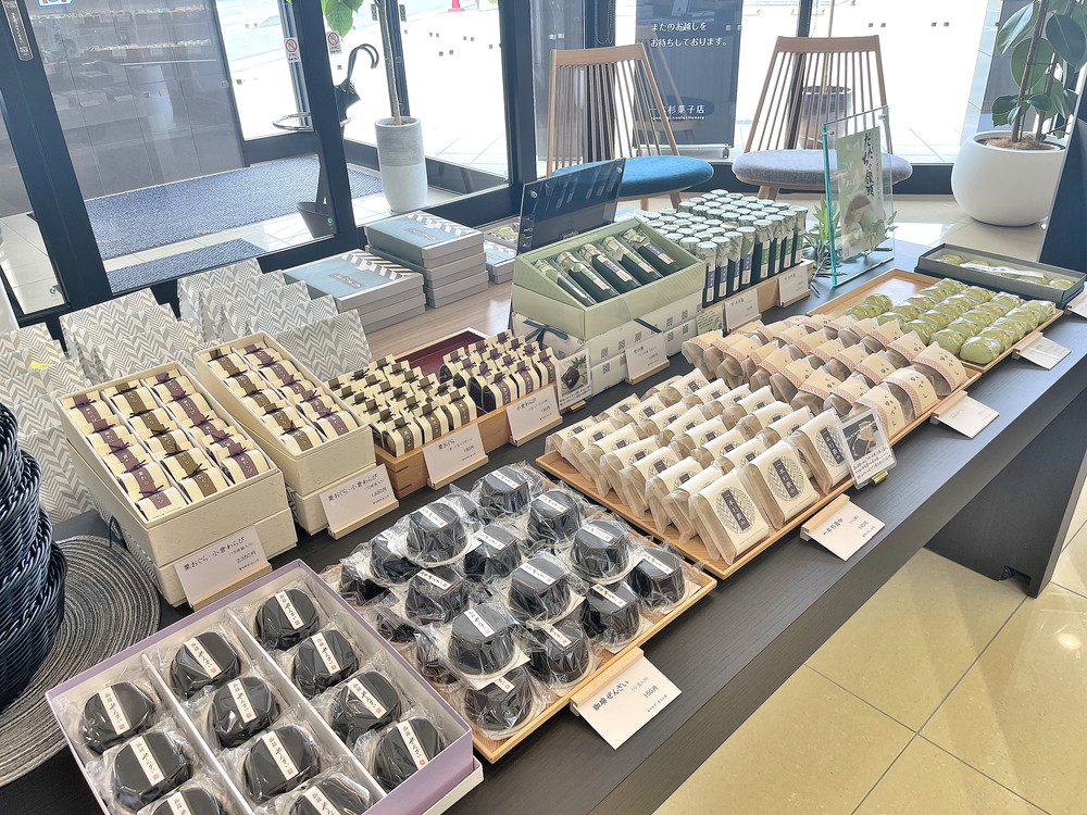 一本杉菓子店-店内④
