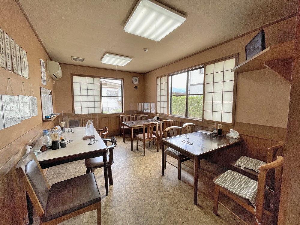 民宿食堂武蔵-店内①