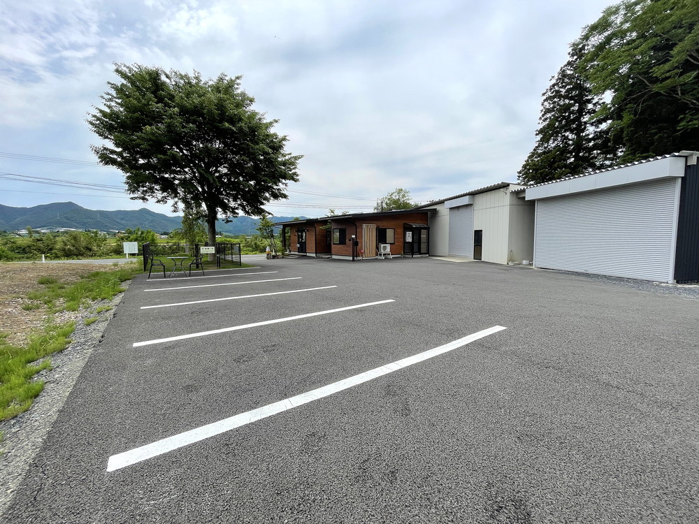 やまぶきカフェ-駐車場