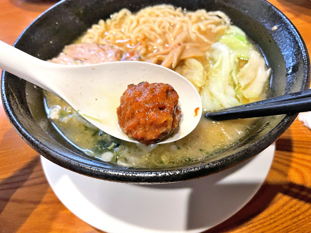 とんとんラーメン-食レポ5