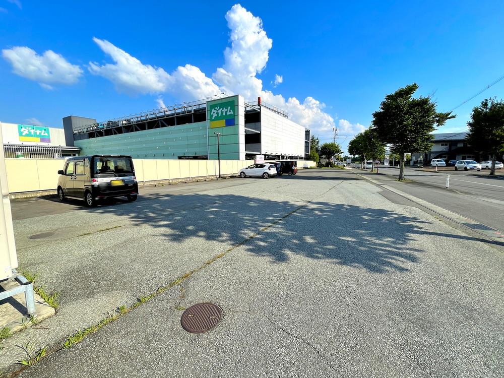 御菓子処-蝶谷-駐車場2