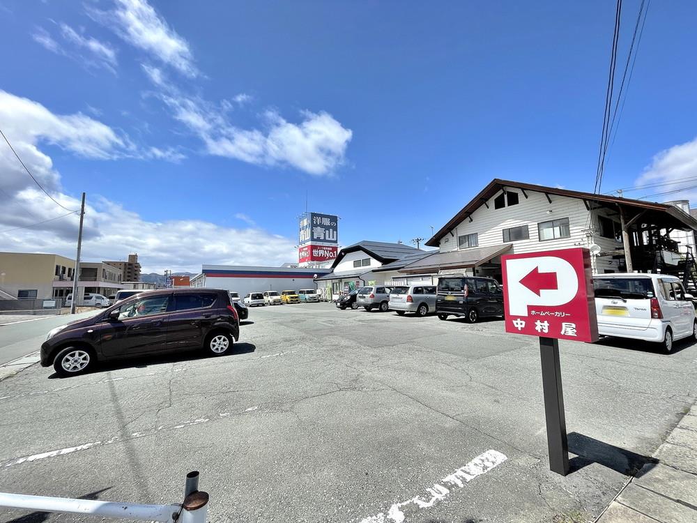 中村屋サンドイッチハウス-駐車場