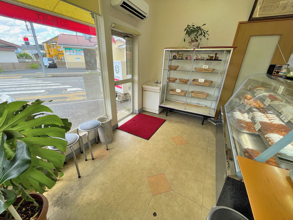 ローリエ-店内①