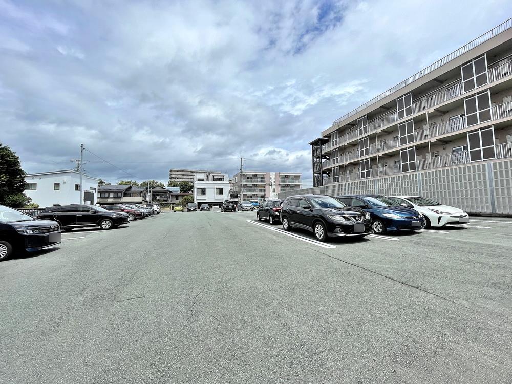 ホンミフル-文翔館-駐車場①