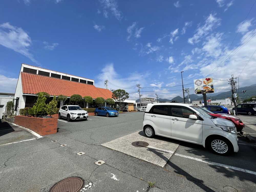 和洋菓子十一屋-駐車場