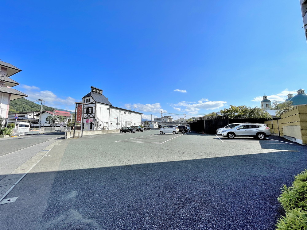 いちらく-駐車場