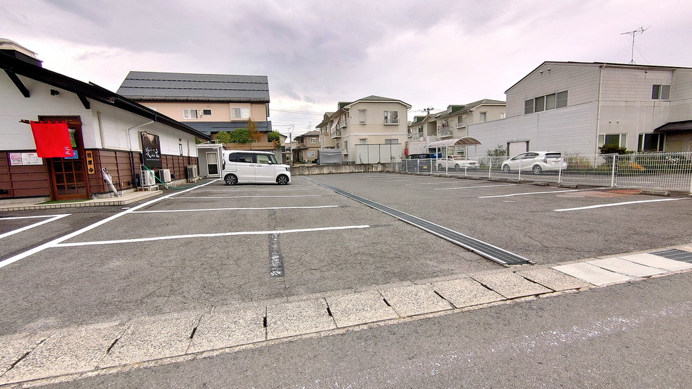 次元-駐車場