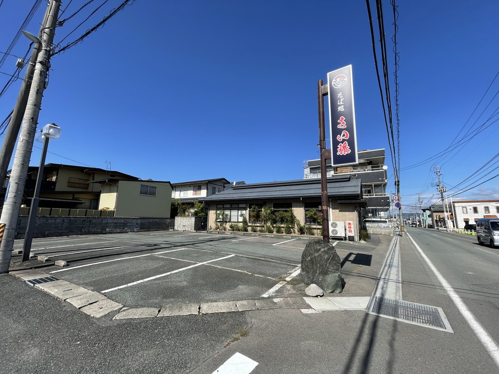 そば処さい藤-駐車場