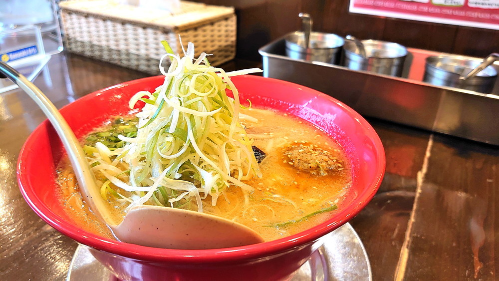 【山形ラーメンレポ】ラーメン次元（山形市元木）｜焦がしバターガーリックの味噌とんこつ麺が激旨！！！