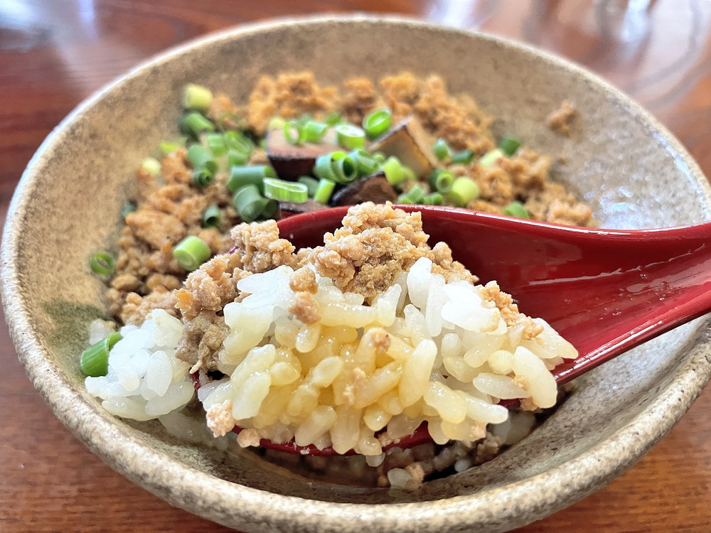拉麺ひなた-肉めし②