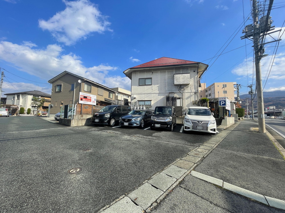 北京亭-駐車場1