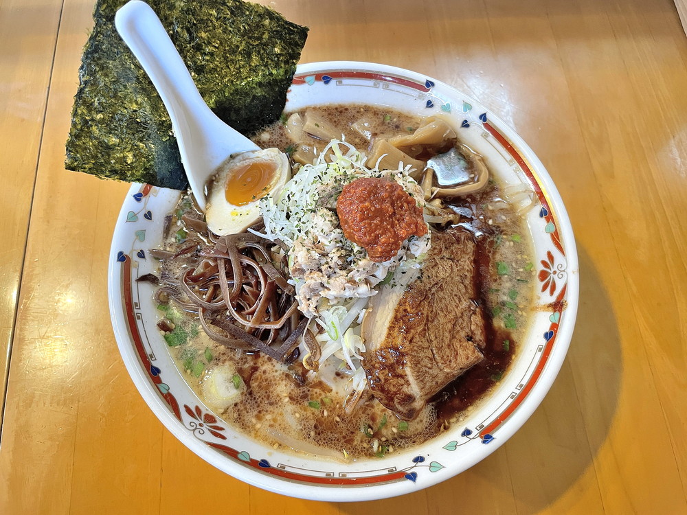 麵屋はやさか-味噌豚骨①