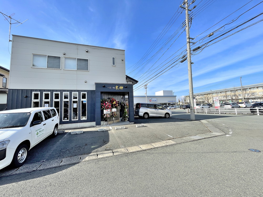 一途一麺來神-駐車場