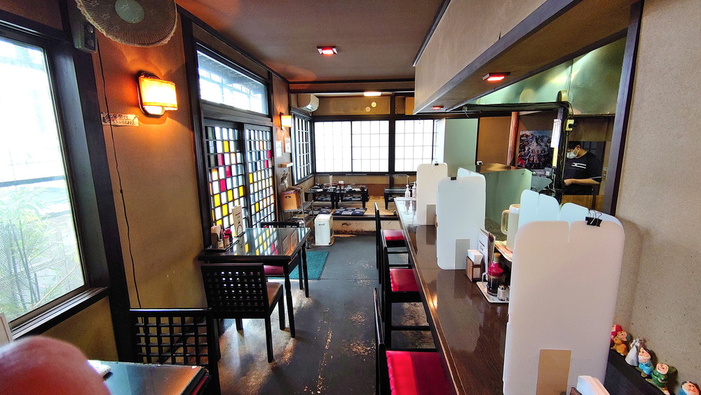 洋風定食自由軒_店内1