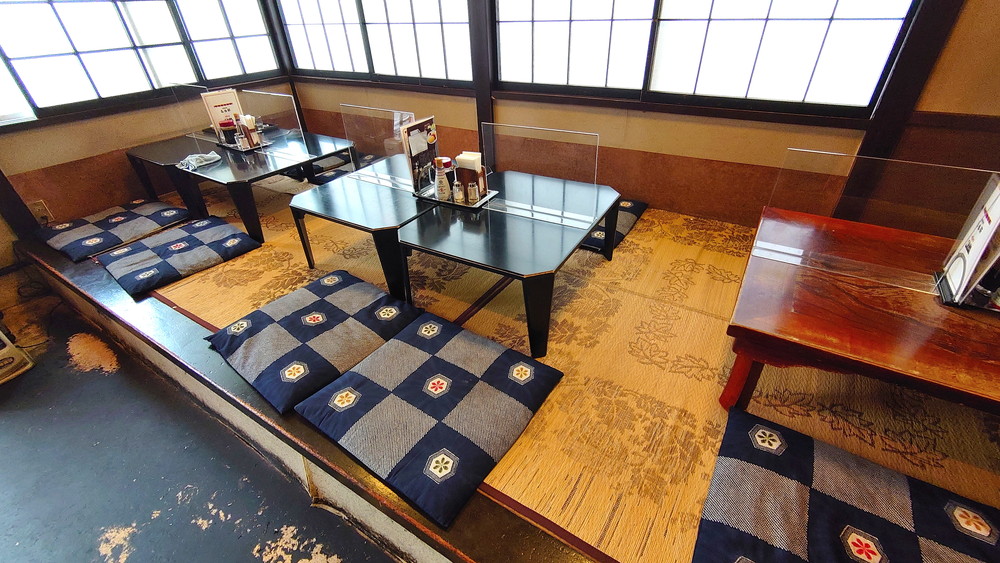 洋風定食自由軒_店内2