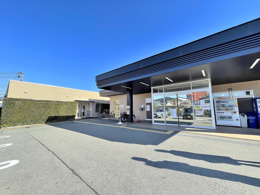 パン工房りあん-若宮病院外観