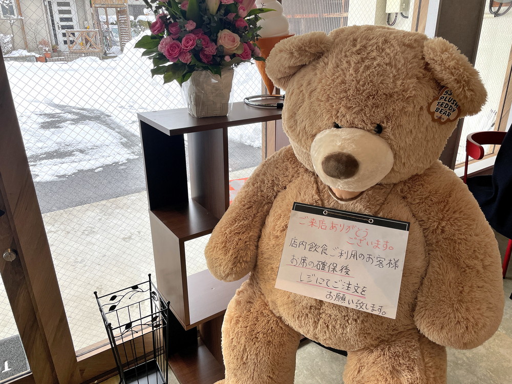 とあるカフェ-店内3