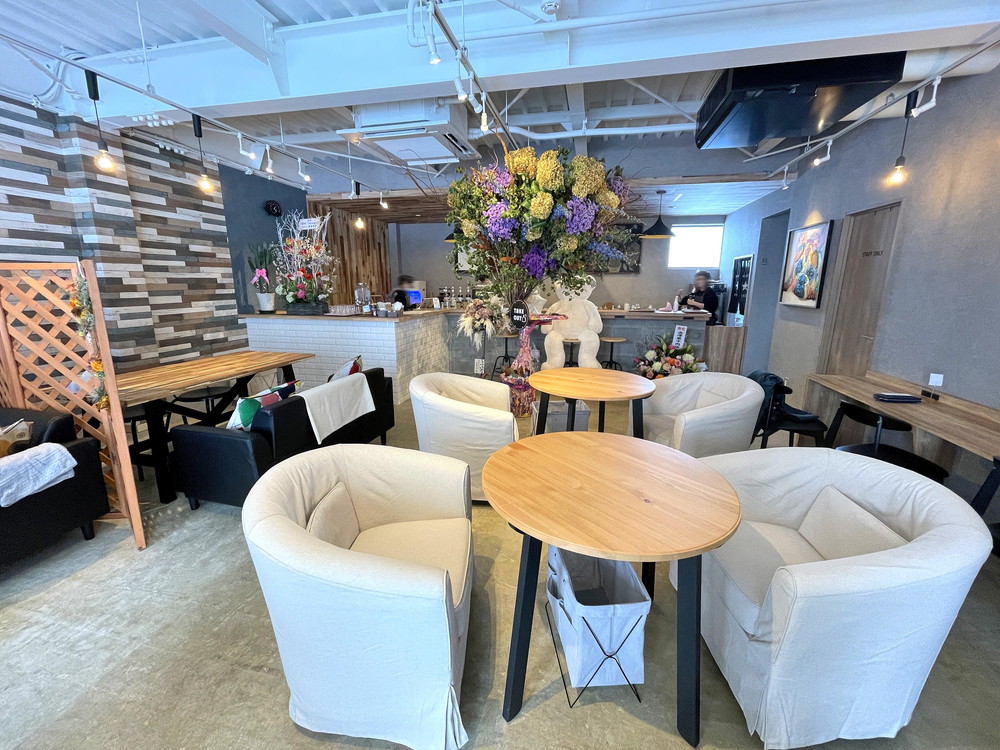 とあるカフェ-店内2