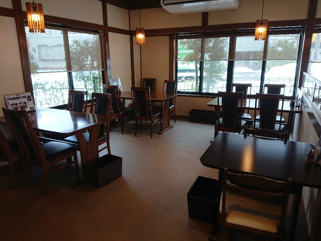 二見店内2_copy_1024x768