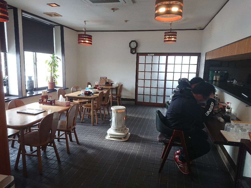 五十番食堂店内_copy_1024x768