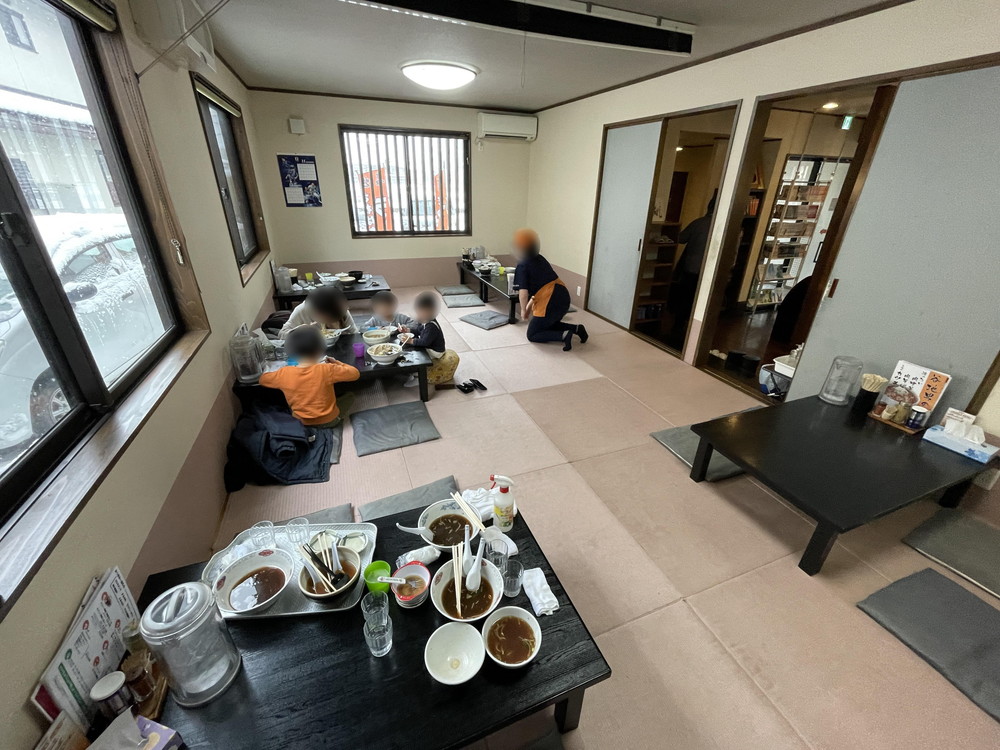 さわばた-店内1[1]