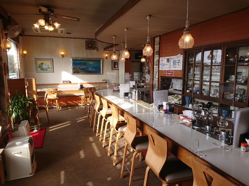 キッチンラーメン濱店内1_copy_1024x768