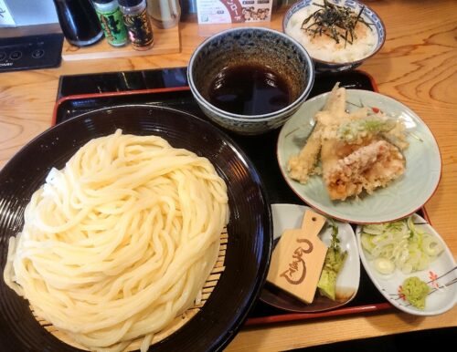 つんつるてん食レポ1_copy_1024x791_1