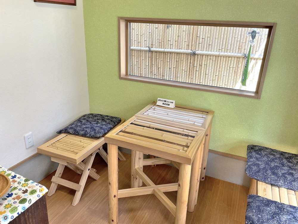 ながおかまんじゅう‐店内②