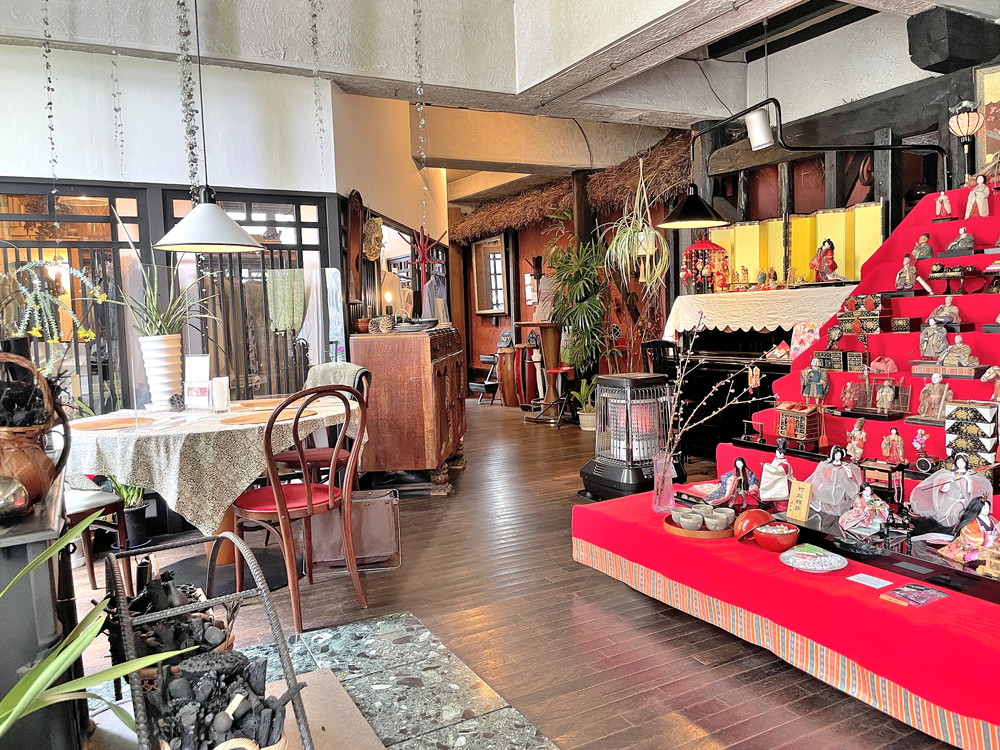 コーヒーレストラン真理-店内④