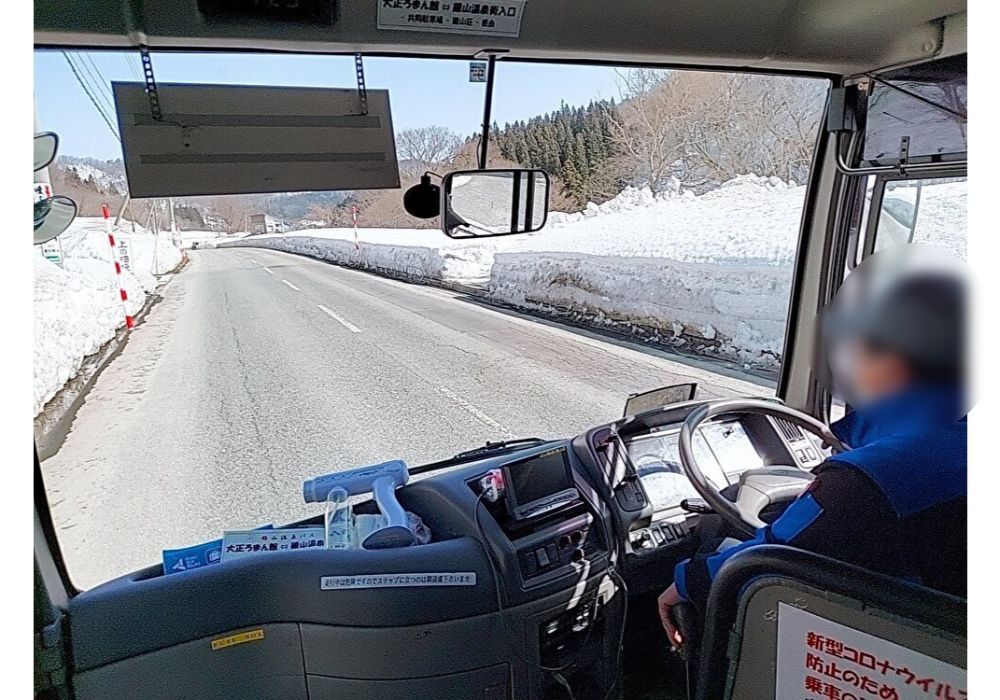 銀山温泉ーバス内