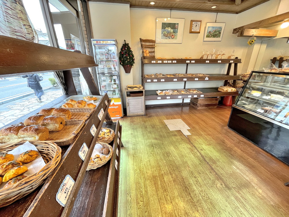 フィンズ-店内①