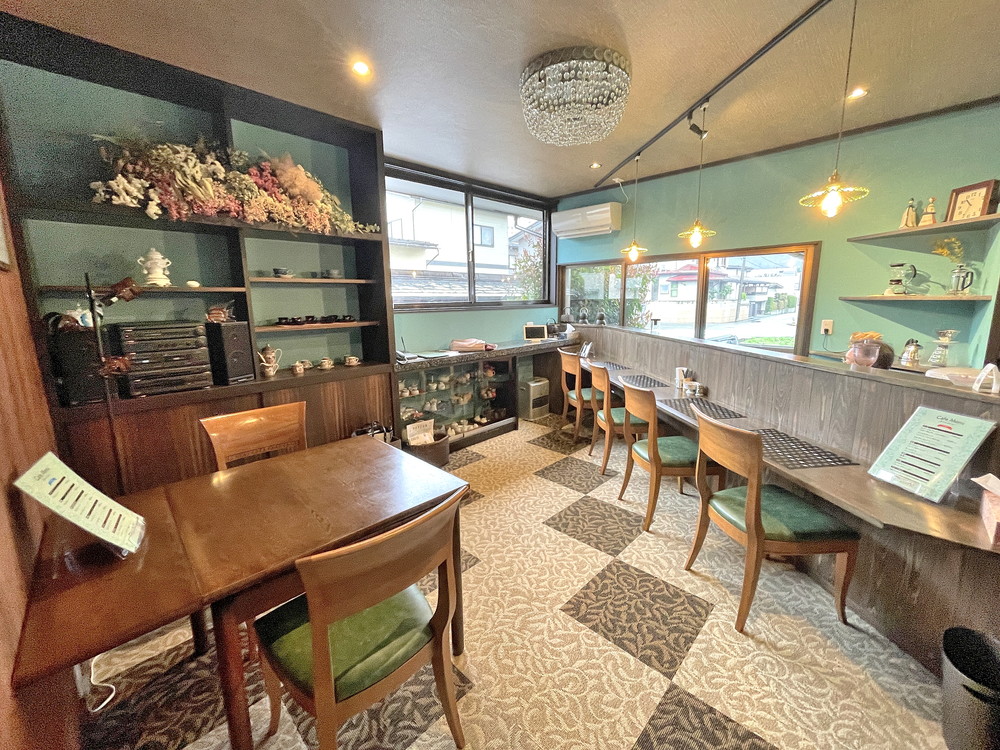 ちゃいはな-カフェ-店内①
